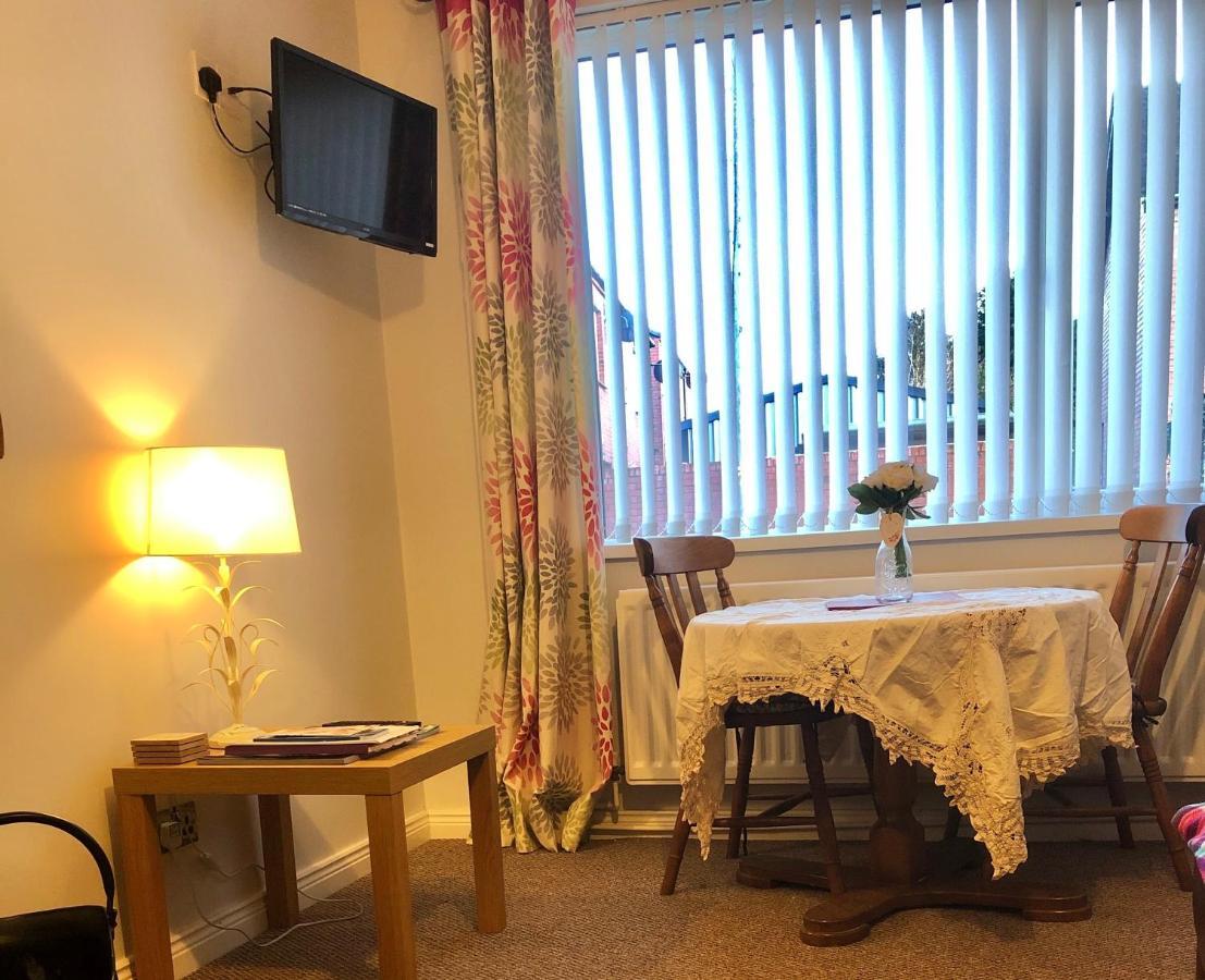 Ponderosea Cottage Free Gated Parking M1 & City Location, Wood Stove Lisburn Eksteriør bilde