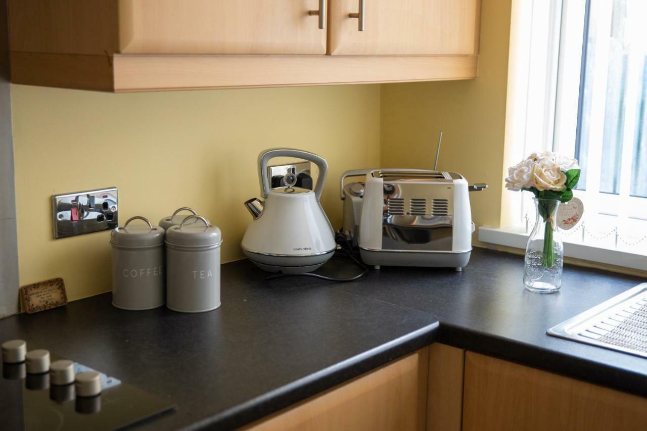 Ponderosea Cottage Free Gated Parking M1 & City Location, Wood Stove Lisburn Eksteriør bilde