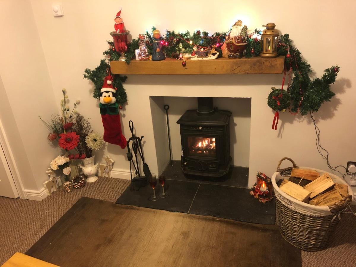 Ponderosea Cottage Free Gated Parking M1 & City Location, Wood Stove Lisburn Eksteriør bilde